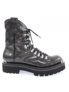 Louis Vuitton | Shoes | Louis Vuitton Hiking Ankle Boot  display picture 2